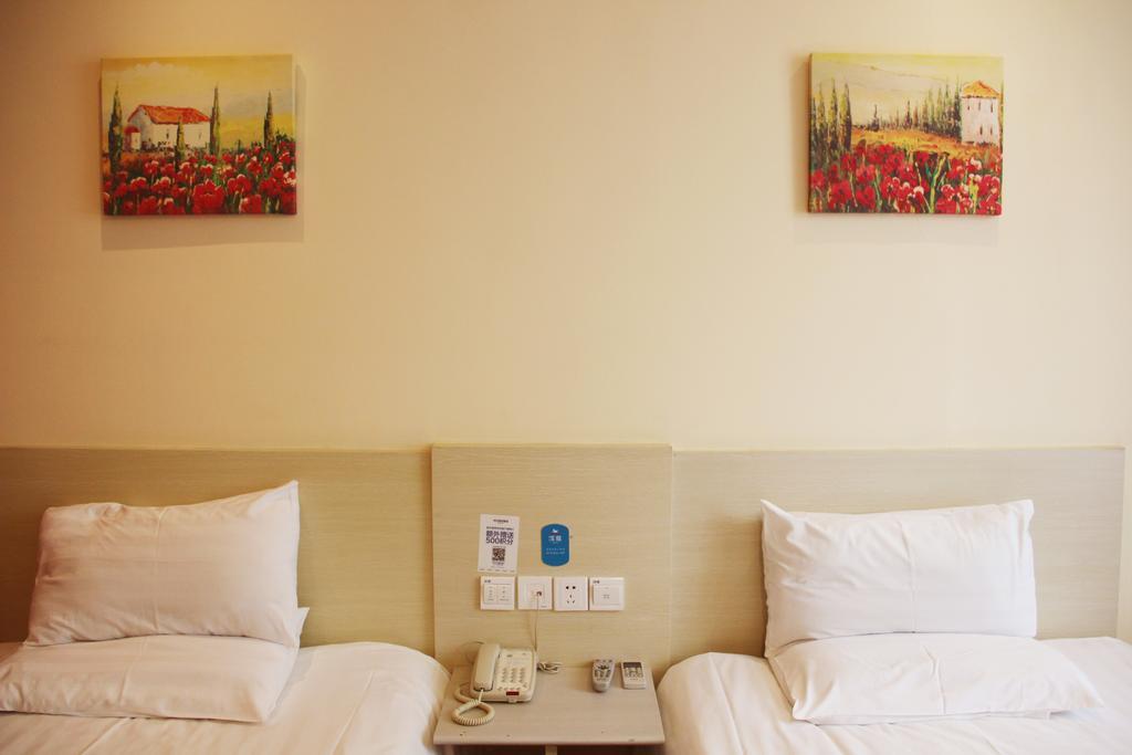Hanting Express Shanghai Jinqiao Middle Yanggao Road Стая снимка