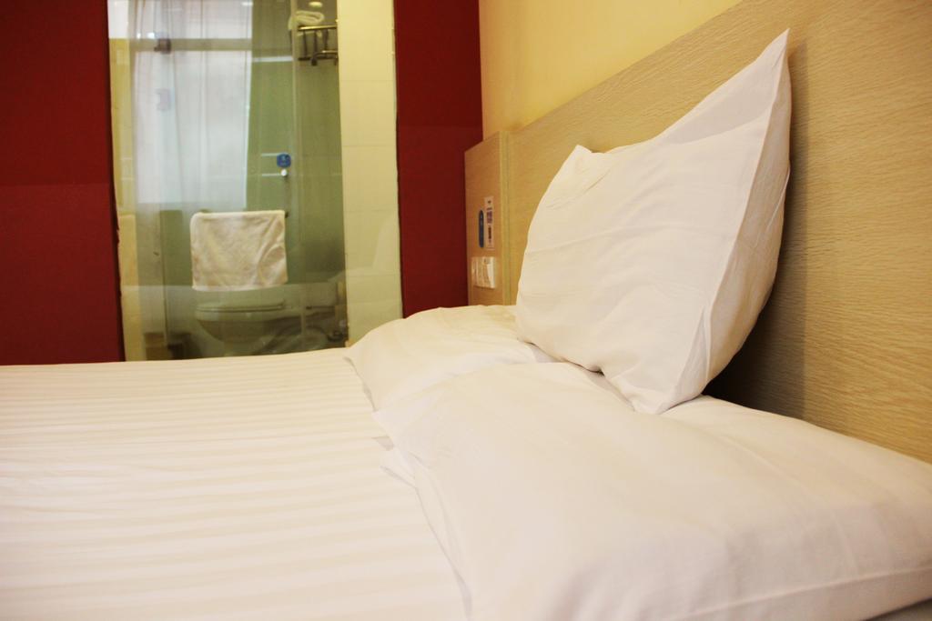 Hanting Express Shanghai Jinqiao Middle Yanggao Road Екстериор снимка