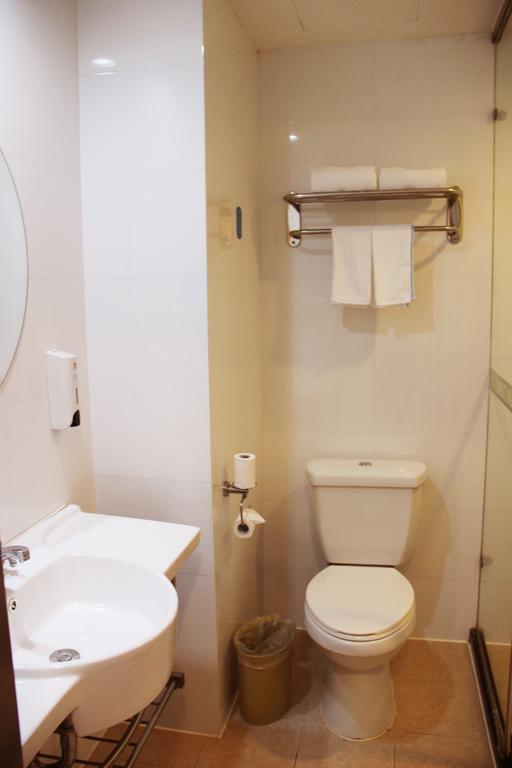 Hanting Express Shanghai Jinqiao Middle Yanggao Road Стая снимка